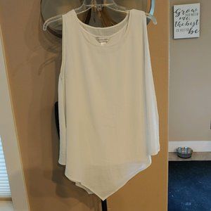 Size M - White Tank Top